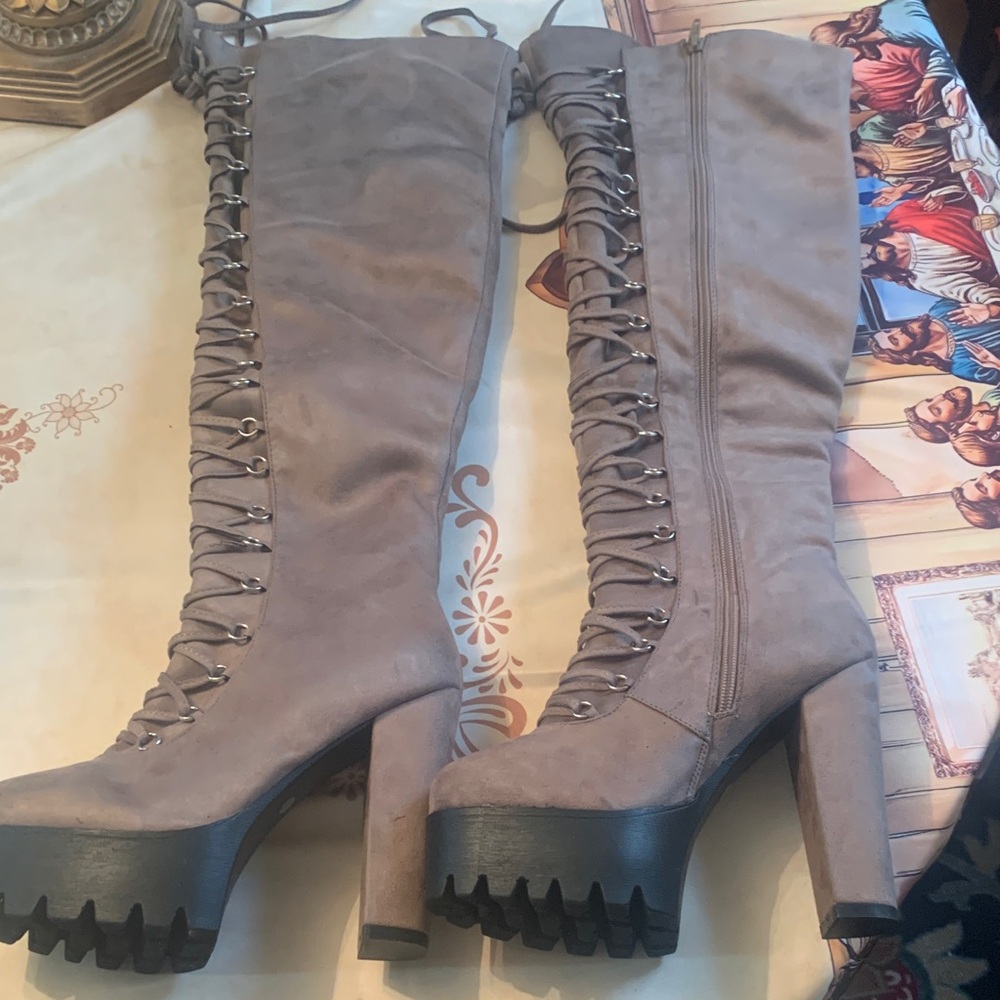 Elegant Taupe Lace-Up Heeled Boots